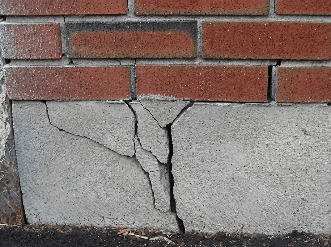 Concrete foundation with serious structural damage in Minneapolis, MN